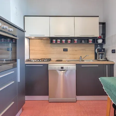 Stunning Apartment In Pula With Kitchen