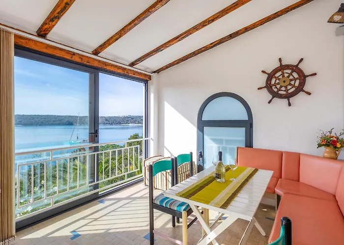 Kastanjez Iv Cr * 풀라