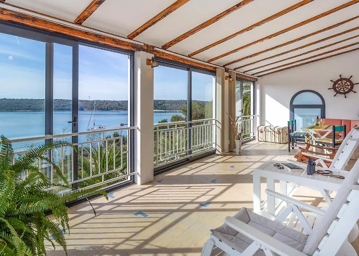 아파트 Kastanjez Iv Cr *