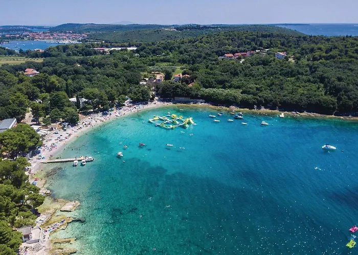 Kastanjez Iv Cr 아파트